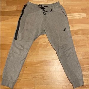 Nike SportsWear Tech Fleece Joggers